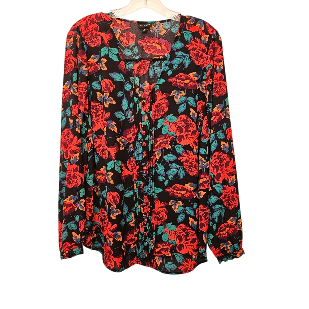 Torrid Georgette Pintuck front pull-over long sleeve shirt w/ large floral print